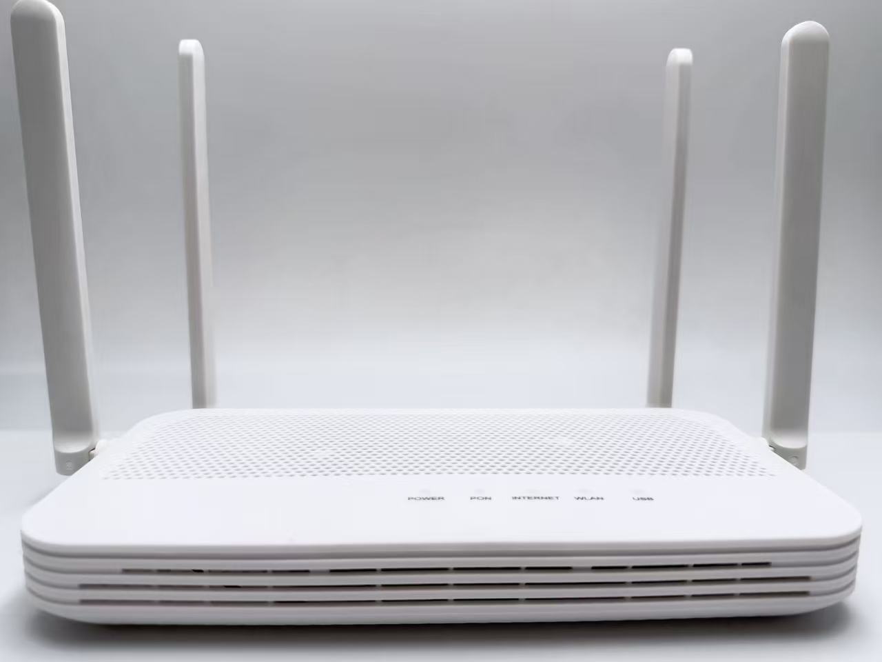 EG8247W5 GPON 智能网关终端(CATV 大款)— 4GE + 1USB + 1POTS + 双频 WiFi + CATV