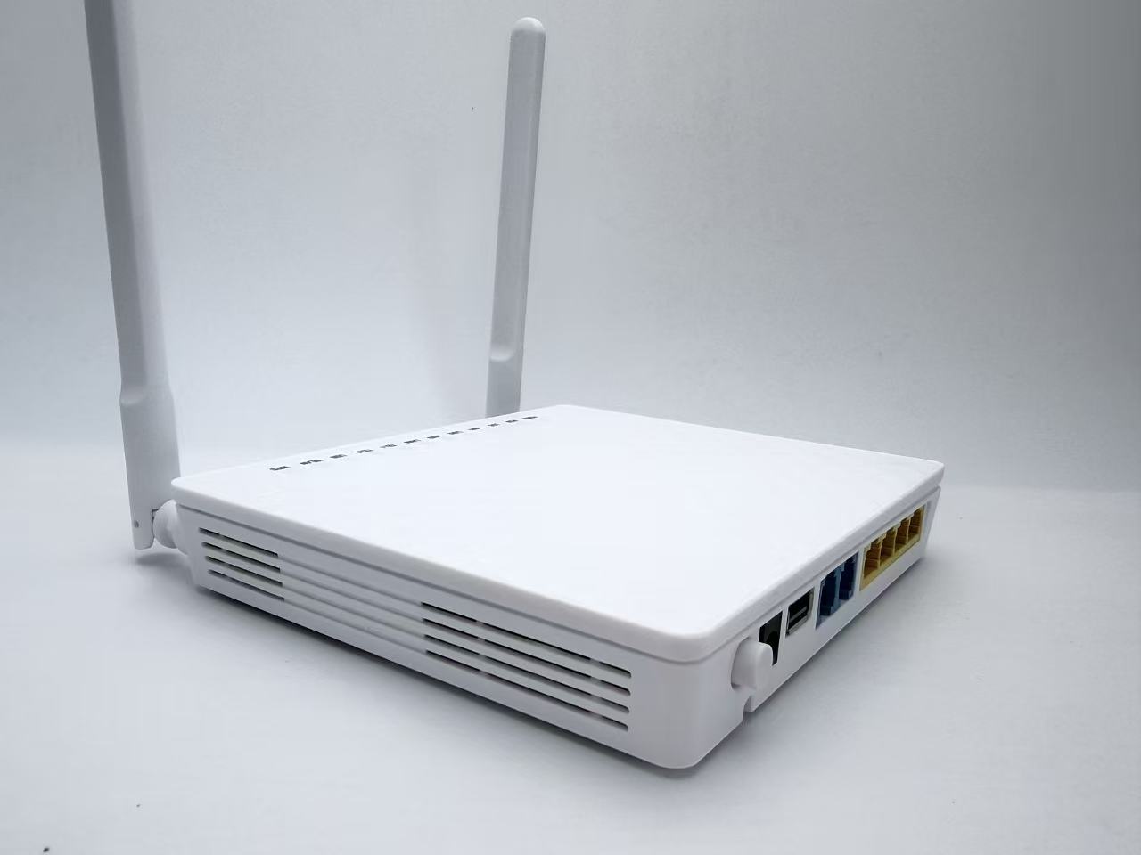 ET8245HCUS 另一斜侧角度