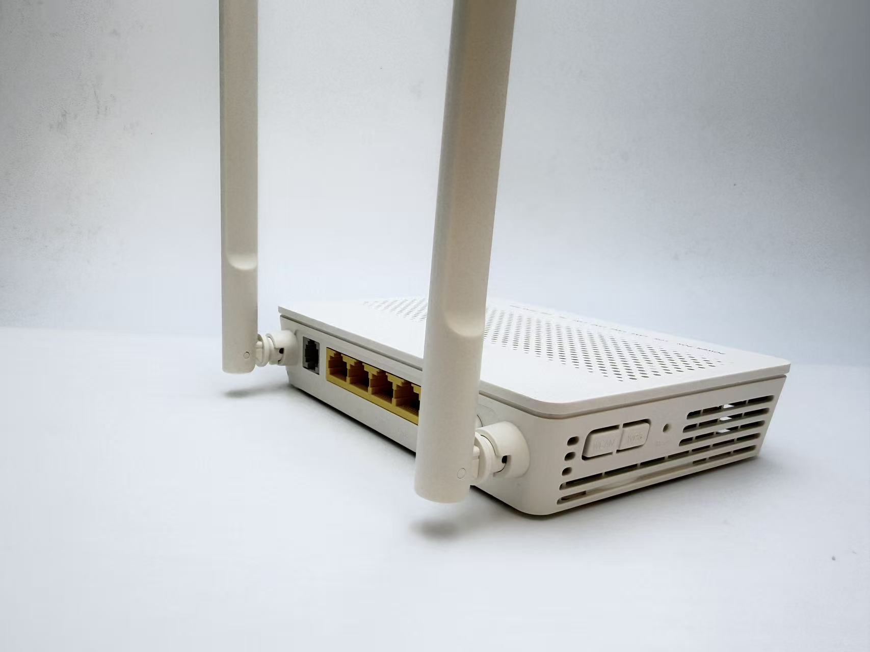 EG8141A5 小款另一侧面角度(WPS/Reset 按键)