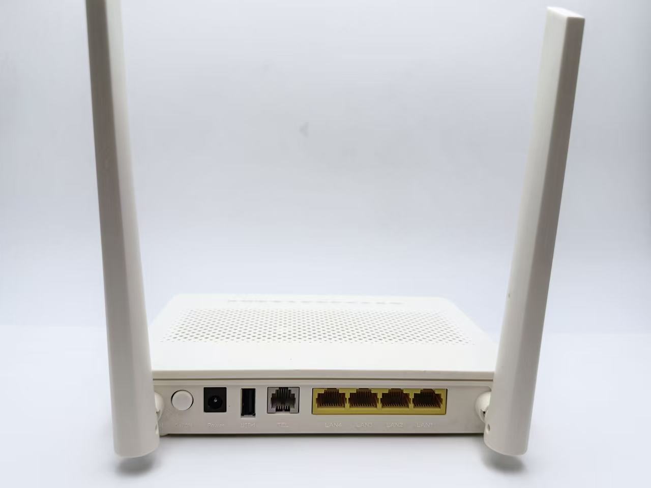 HS8546V5 后面板接口