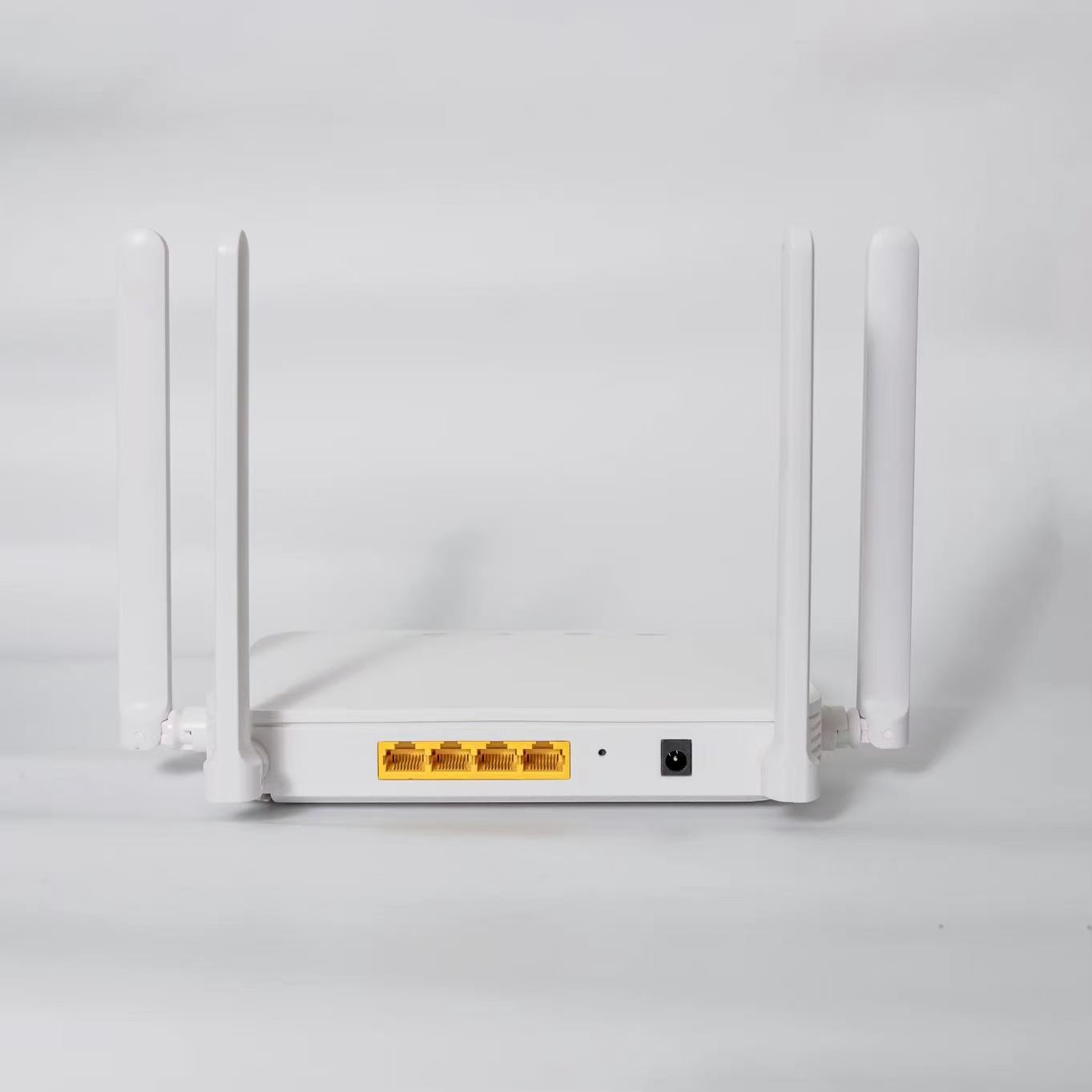 K662C 后面板接口